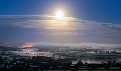 mist by moonlight i the Tavy Valley